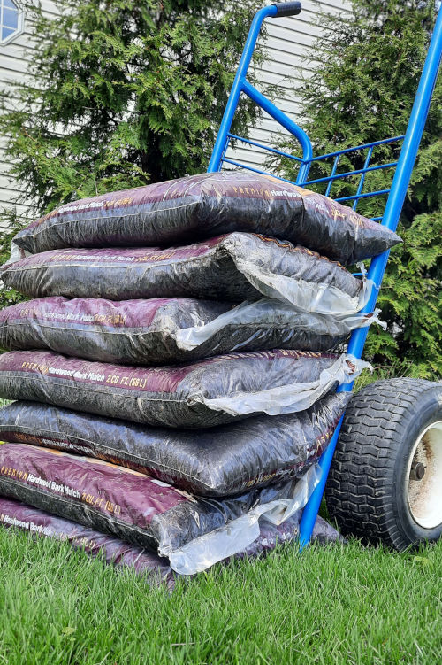 A Half Yard Mulch (7 Bag Bundle)